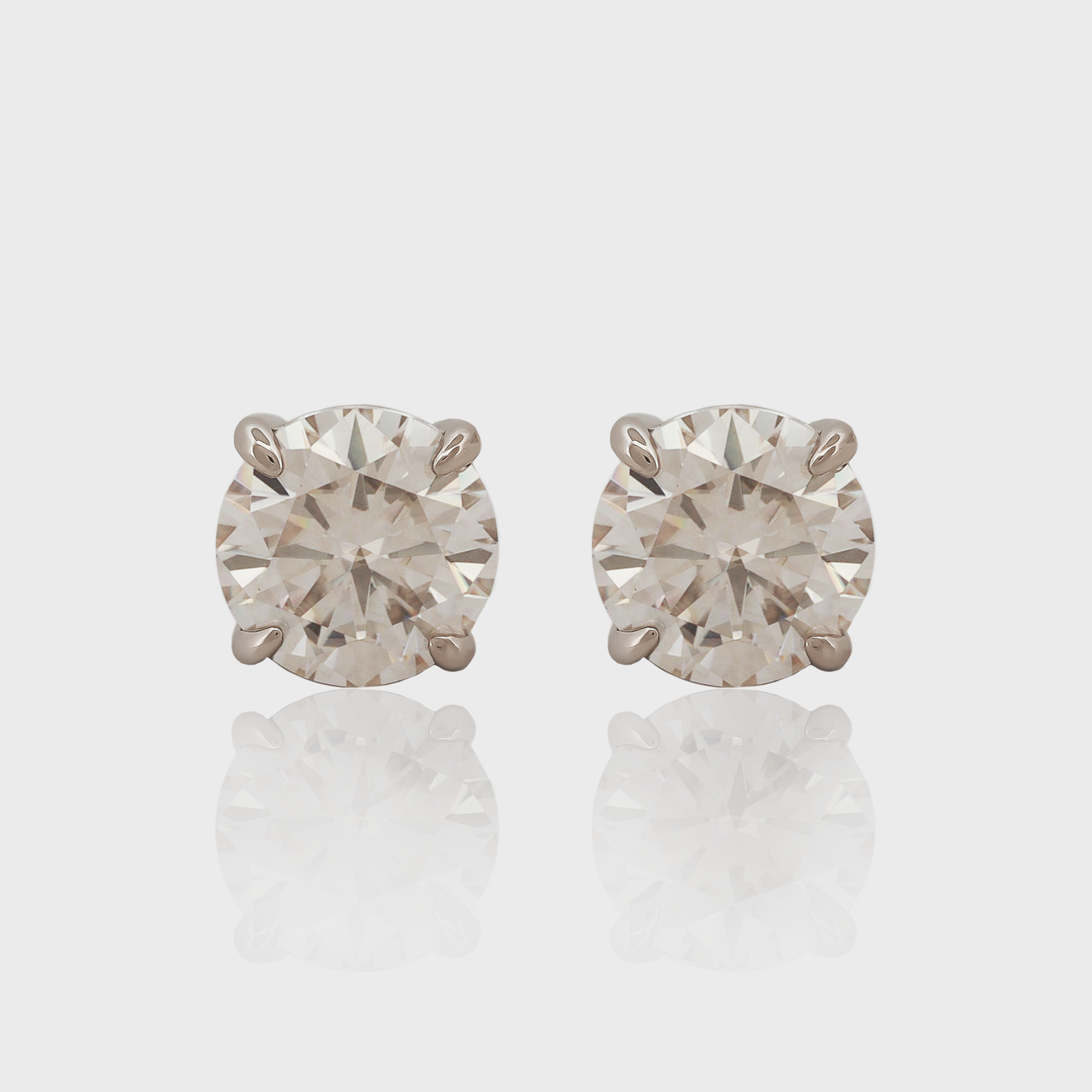 - The Must Have 7mm Earrings -