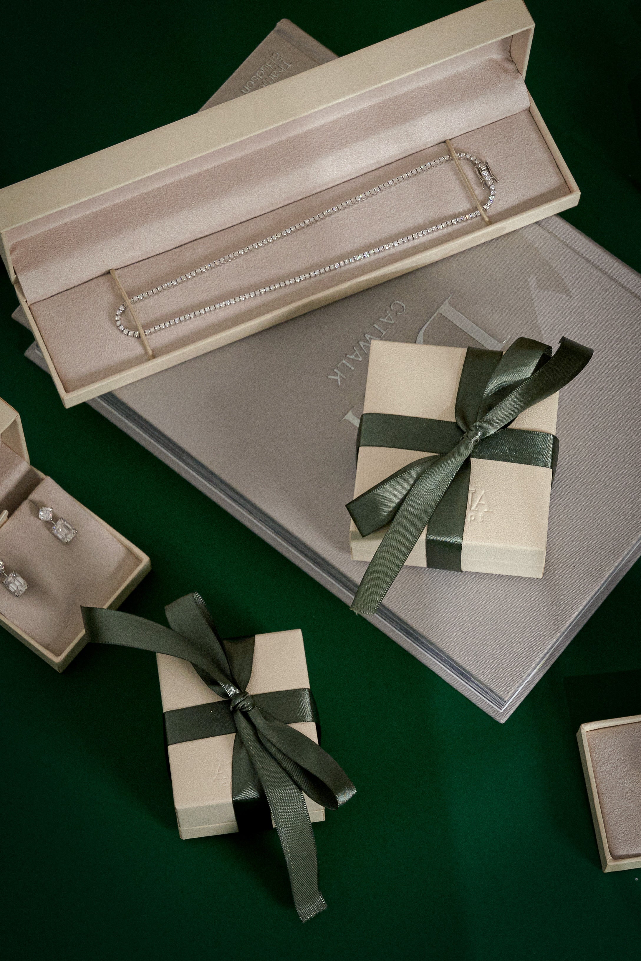 GIFTS MADE TO SPARKLE